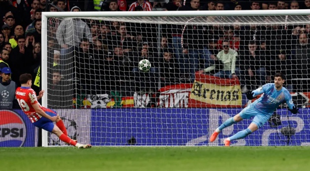 CHÍNH THỨC! Champions League sửa luật đá phạt đền vì tai nạn của Julian Alvarez