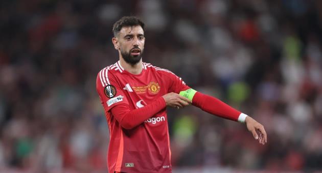 Bruno Fernandes tiết lộ lý do ở lại Man Utd bất chấp lời đề nghị khủng
