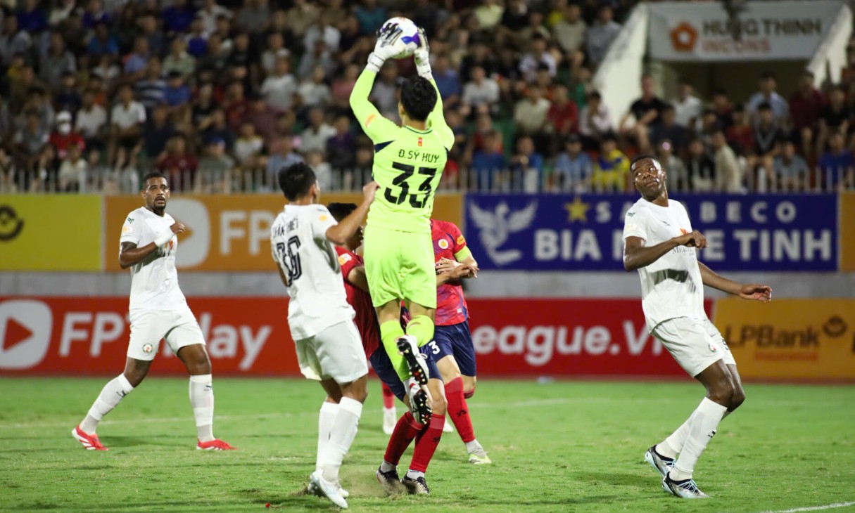 CĐV Bình Định bi quan sau trận thua 1-5 trước CAHN