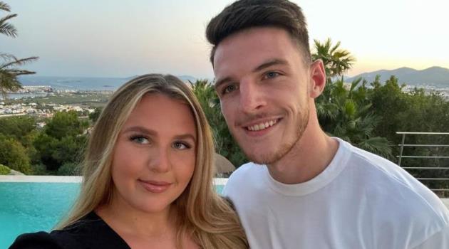 Lauren Fryer và Declan Rice tham dự đám cưới Bowen sau thời gian vắng bóng