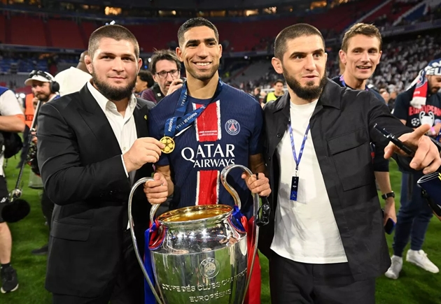 Hakimi vừa cùng PSG đăng quang tại Champions League 2024/25.