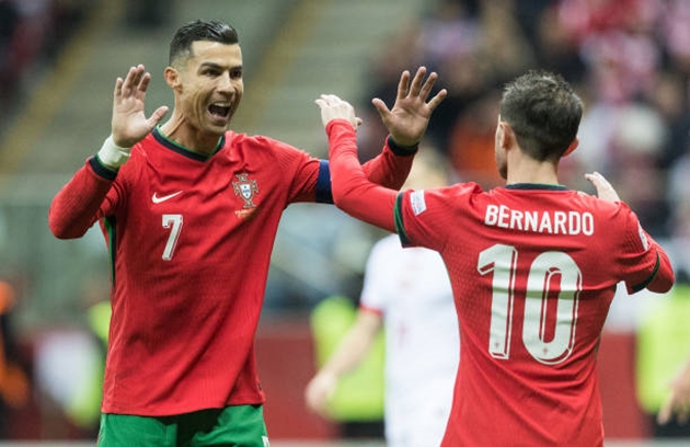 Cristiano Ronaldo vẫn là đầu tàu trên hàng công Bồ Đào Nha.