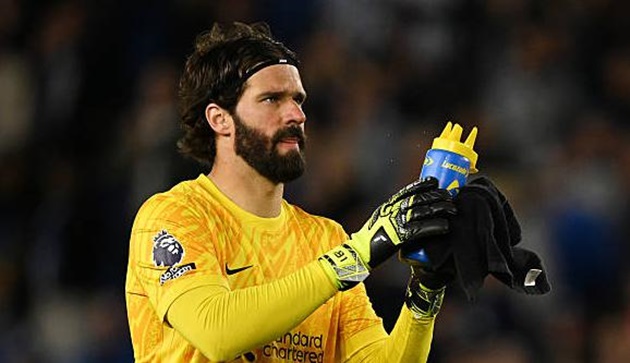Alisson Becker sẽ phải nỗ lực để đảm bảo vị trí số 1.