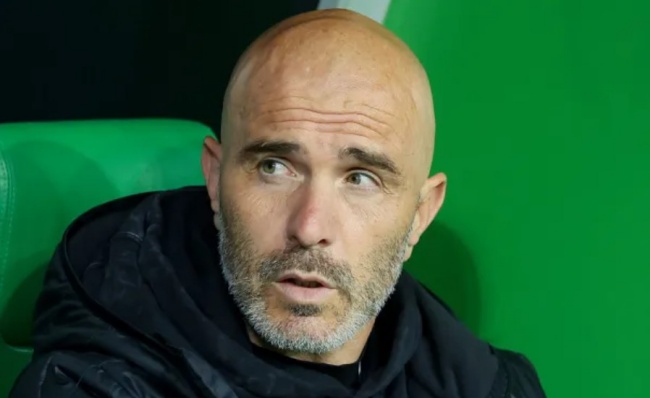 Enzo Maresca phải giải quyết bài toán khung gỗ.