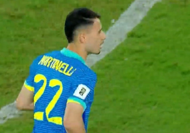 Martinelli vào sân ở hiệp 2 nhưng không thể tạo khác biệt cho Brazil.