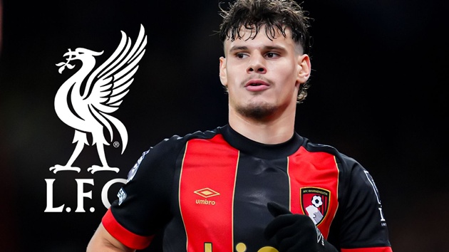Milos Kerkez: Hậu vệ trái toàn năng sẵn sàng tiếp quản cánh trái Liverpool