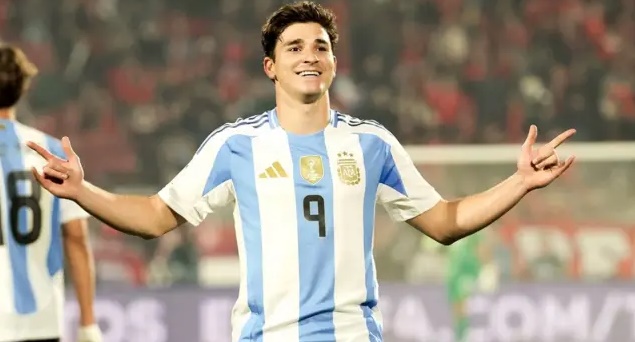 Alvarez đã có những lời khuyên dành cho ngôi sao trẻ Franco Mastantuono.