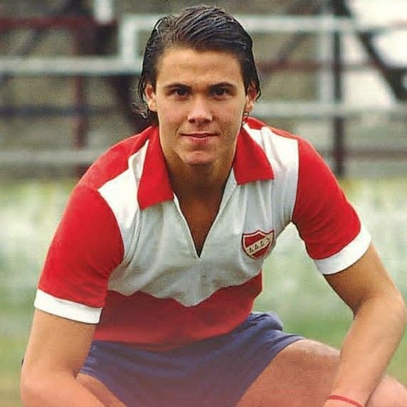Redondo trong màu áo Argentinos Juniors.
