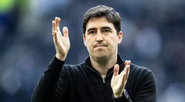Andoni Iraola được giới chuyên môn đánh giá cao.