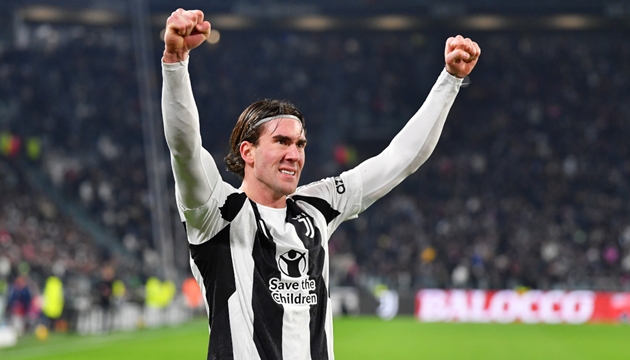 AC Milan muốn sở hữu Dusan Vlahovic.