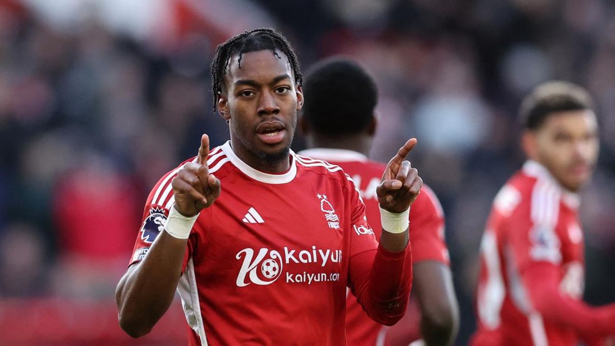 Elanga lên tiếng trước tin đồn được Newcastle theo đuổi