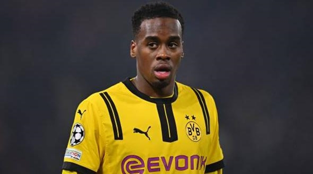 Chelsea đưa ra lời đề nghị 35 triệu euro cho Jamie Bynoe-Gittens