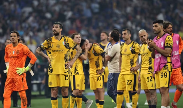 Materazzi gọi Chivu là người hoàn hảo, trách Inzaghi lãng phí Inter
