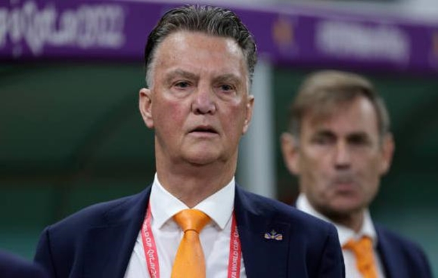 Van Gaal: MU là câu lạc bộ thương mại, không phải một đội bóng