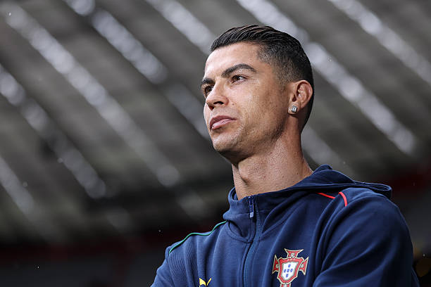Ronaldo đang hướng đến mục tiêu lần thứ hai nâng cúp.