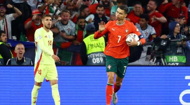 Một cú sút, một bàn thắng, Ronaldo cứu thế trận cho Bồ Đào Nha