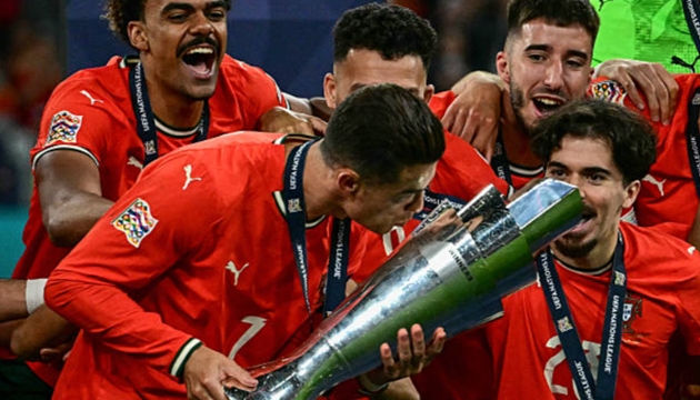 40 tuổi và chưa có dấu hiệu dừng lại, liệu Cristiano Ronaldo có thể tiếp tục làm nên điều kỳ diệu ở World Cup 2026 cùng Bồ Đào Nha?