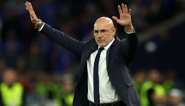 CĐV Tây Ban Nha phẫn nộ, yêu cầu sa thải ngay HLV De la Fuente sau trận chung kết Nations League