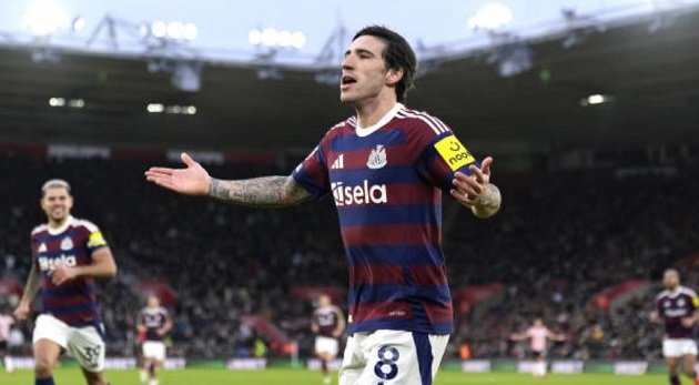 Tonali lọt vào tầm ngắm của Juventus.