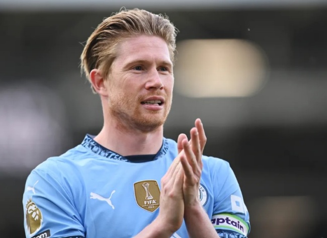 De Bruyne chia tay Man City.
