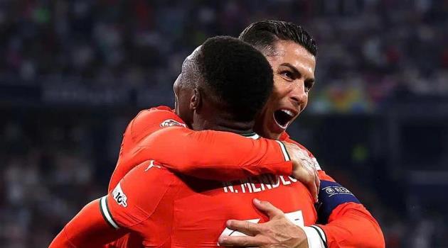 Ronaldo bác bỏ tin đồn, khẳng định sẽ ở lại Al Nassr mùa tới