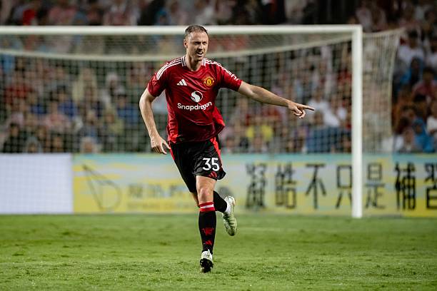Evans có khả năng sẽ giải nghệ sau khi rời Man United.