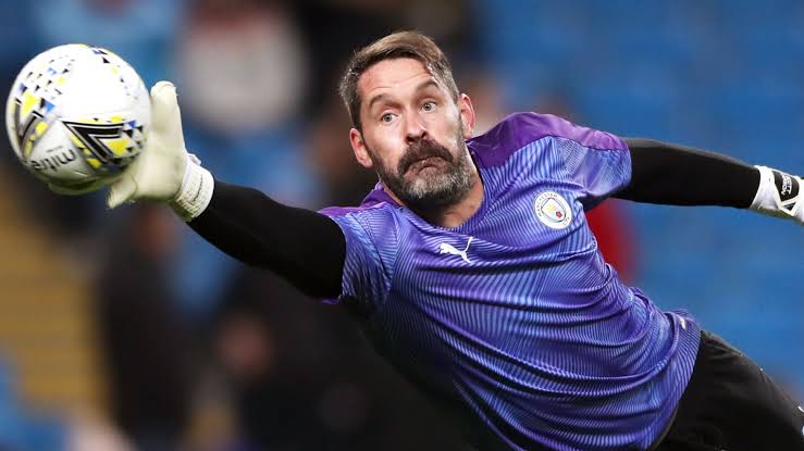 Carson đã rời Man City.
