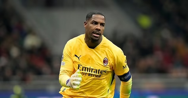 NÓNG: Thương vụ Chelsea - Mike Maignan đổ vỡ