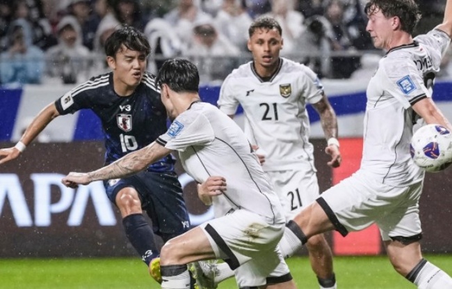 Truyền thông Indonesia ngả mũ trước Takefusa Kubo