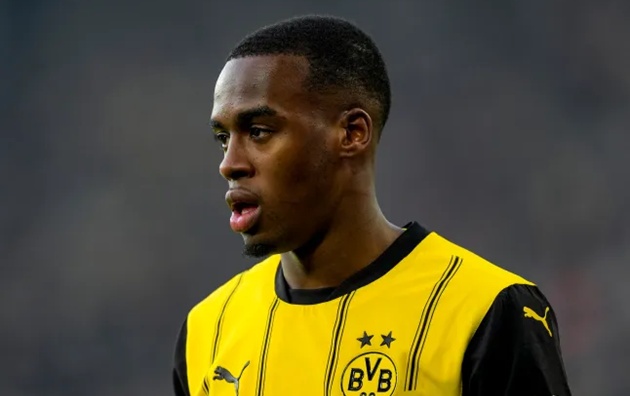 Jamie Gittens đồng ý điều khoản cá nhân, Chelsea vẫn bị Dortmund từ chối