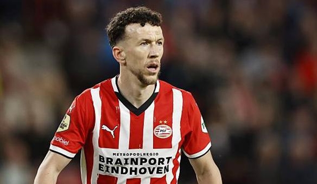Gặp khó vụ Luis Diaz, Barcelona nhắm Ivan Perisic