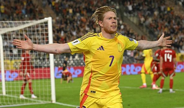 Kevin De Bruyne chuyển sang khoác áo Napoli ở mùa giải tới.