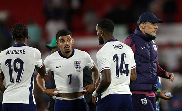 Ivan Toney thất vọng vì không được Thomas Tuchel tin tưởng.