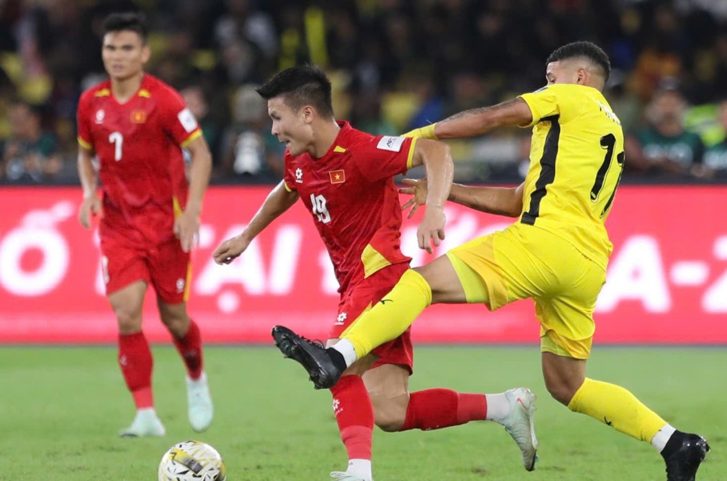 CĐV Việt Nam nêu cảm nghĩ sau thất bại 0-4 trước Malaysia
