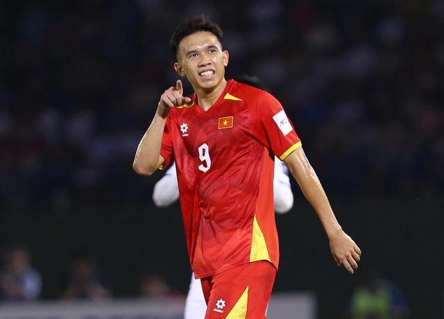 Cầu thủ Việt Nam nào được chấm điểm cao nhất trong trận thua 0-4 Malaysia?