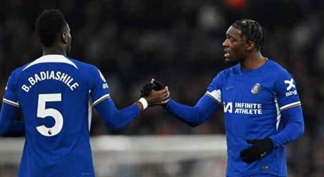 Chelsea chấp nhận để bộ đôi hậu vệ rời câu lạc bộ hè này