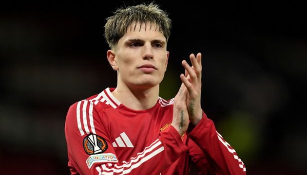 Ảnh minh họa cho bài viết về Chuyển nhượng tối 12/6: Aston Villa giành Garnacho; Theo Hernandez muốn trở lại Atletico