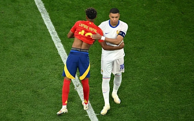 Mbappe và Yamal là 2 sao gen Z đắt giá nhất