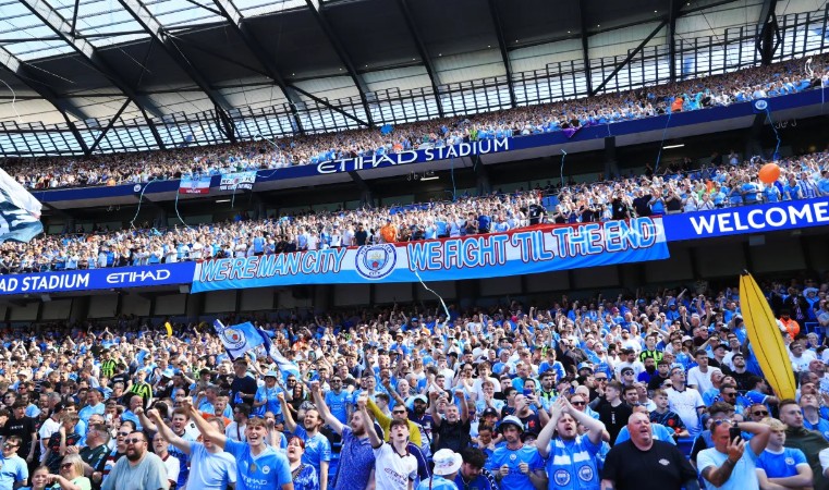 Manchester City giảm giá vé sau phản ứng từ người hâm mộ