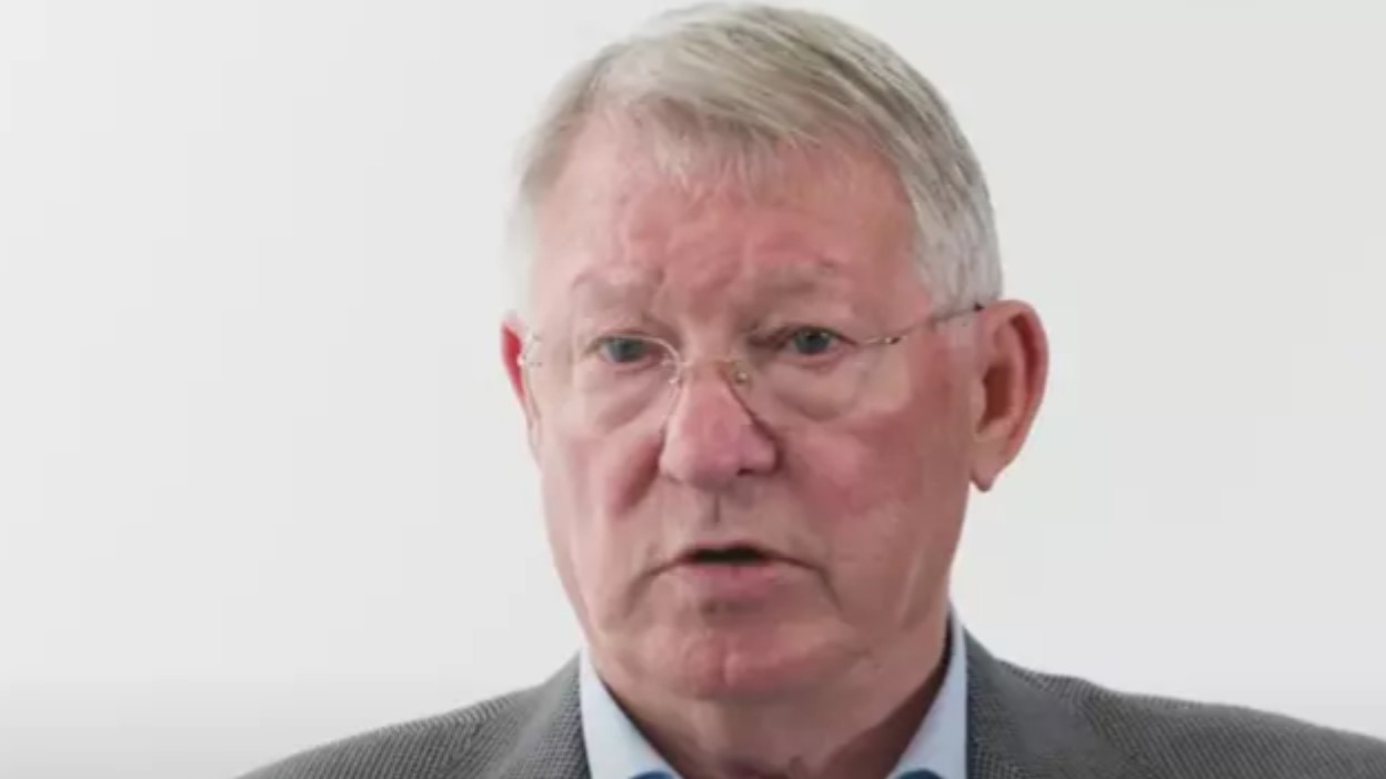 Sir Alex Ferguson không ngần ngại khi nhắc tên HLV vĩ đại bậc nhất lịch sử