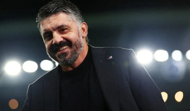 Gennaro Gattuso dẫn dắt tuyển Italia.
