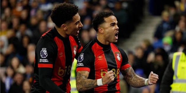 Sự đa năng của Justin Kluivert phù hợp với Ruben Amorim.