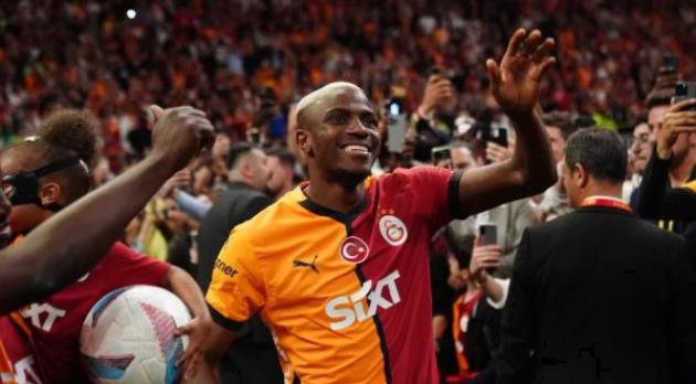 Man Utd quyết định ưu tiên Osimhen sau khi bị Gyokeres từ chối