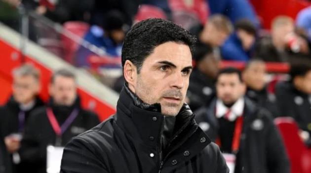 Arsenal đối mặt với nguy cơ thất bại trong kỳ chuyển nhượng mùa hè 2025