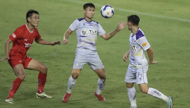 Trận đại chiến thủ đô kết thúc với tỷ số sát nút.