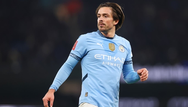 Jack Grealish bị fan 'chơi khăm' khi đang nghỉ dưỡng ở Hy Lạp