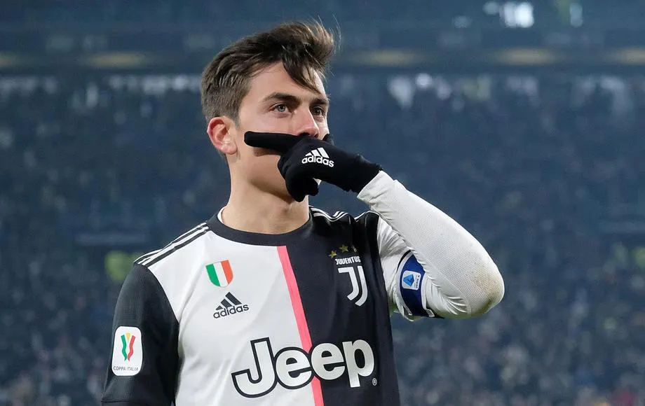 Phong cách ăn mừng đặc trưng của Dybala.