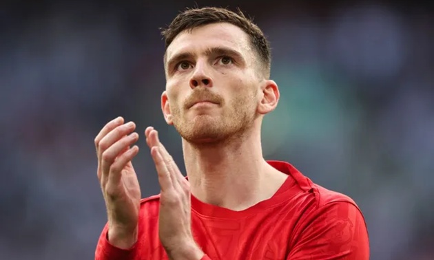 Robertson rời Liverpool là bước đi hợp lý cho tất cả
