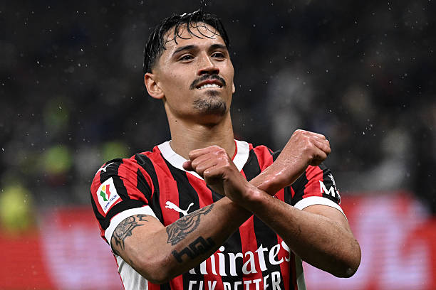 Reijnders đã chính thức cập bến Man City.