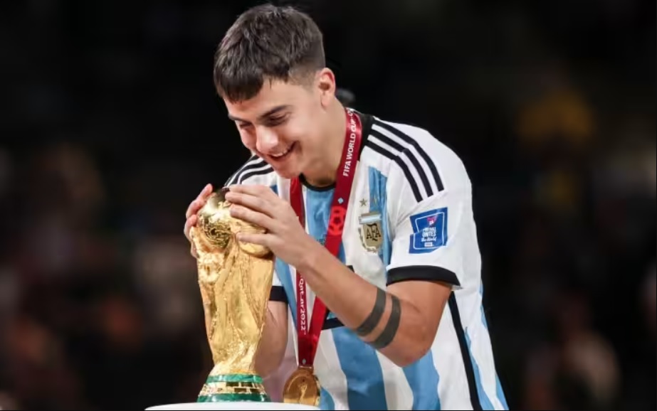 Dybala đã giành được chiếc cúp quan trọng nhất trong cuộc đời.